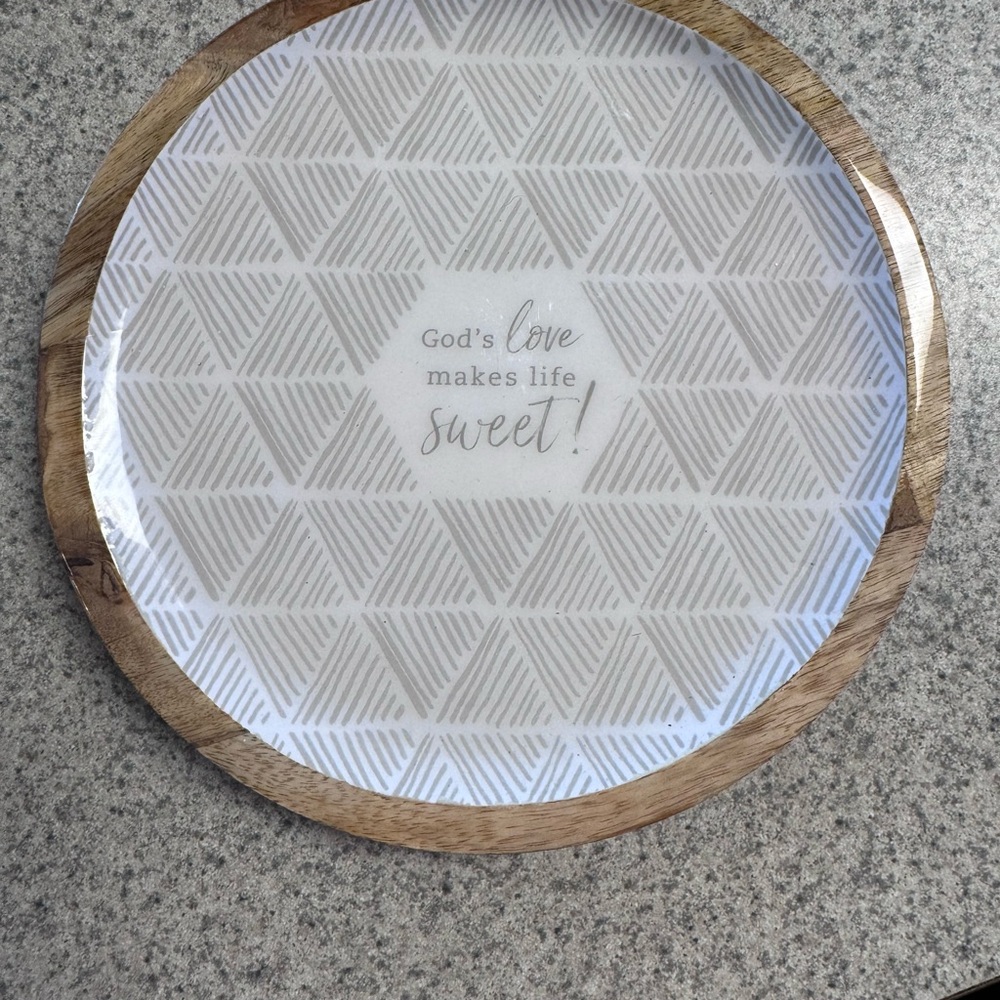 4 Mary & Martha Acts 2:46 God’s Love Makes Life Sweet Wooden Plates